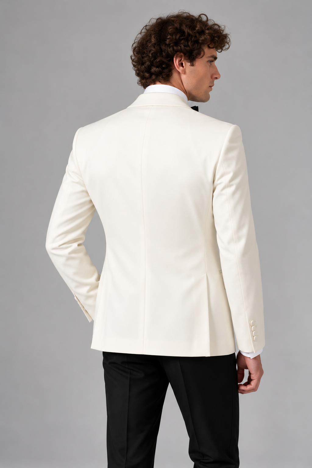 MONACO | Ivory Peak Lapel Tuxedo