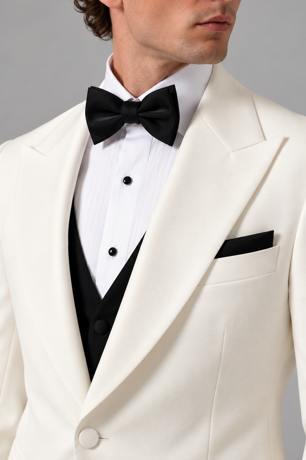 MONACO | Ivory Peak Lapel Tuxedo